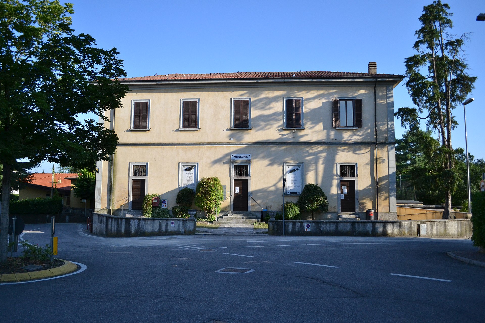Cazzago Brabbia